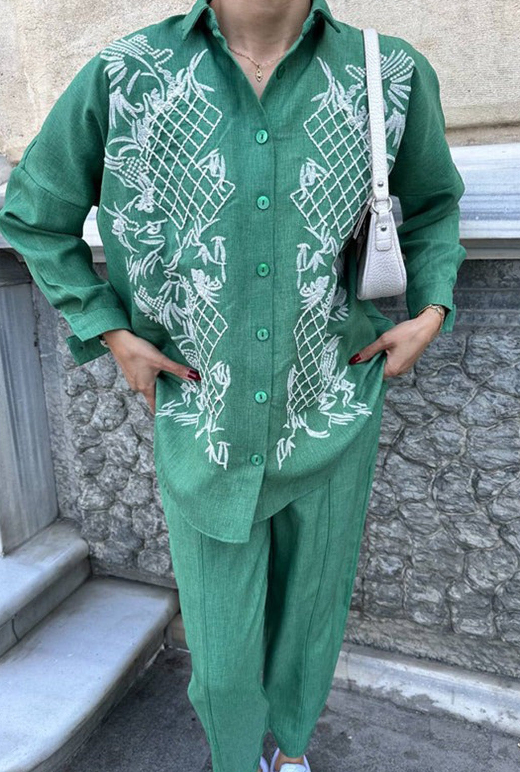 EMBROIDERED SET- SEAFOAM GREEN